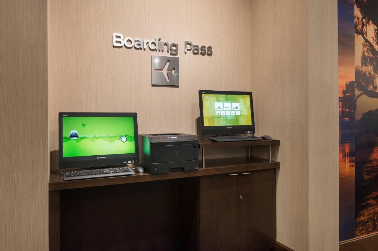 Courtyard By Marriott Irvine Spectrum Eksteriør billede