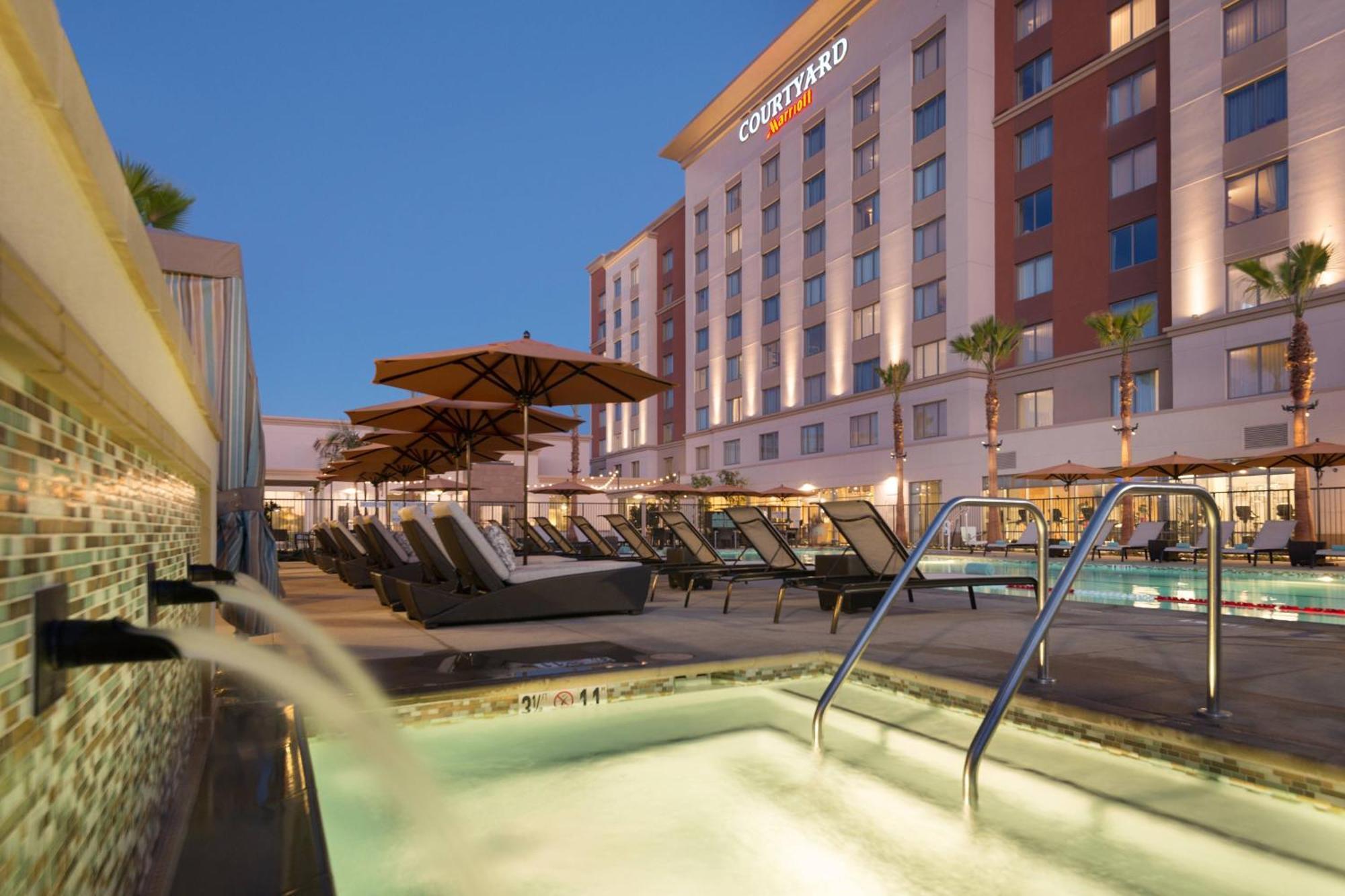 Courtyard By Marriott Irvine Spectrum Eksteriør billede
