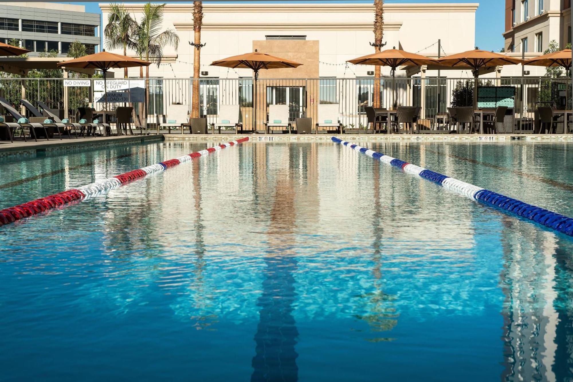 Courtyard By Marriott Irvine Spectrum Eksteriør billede