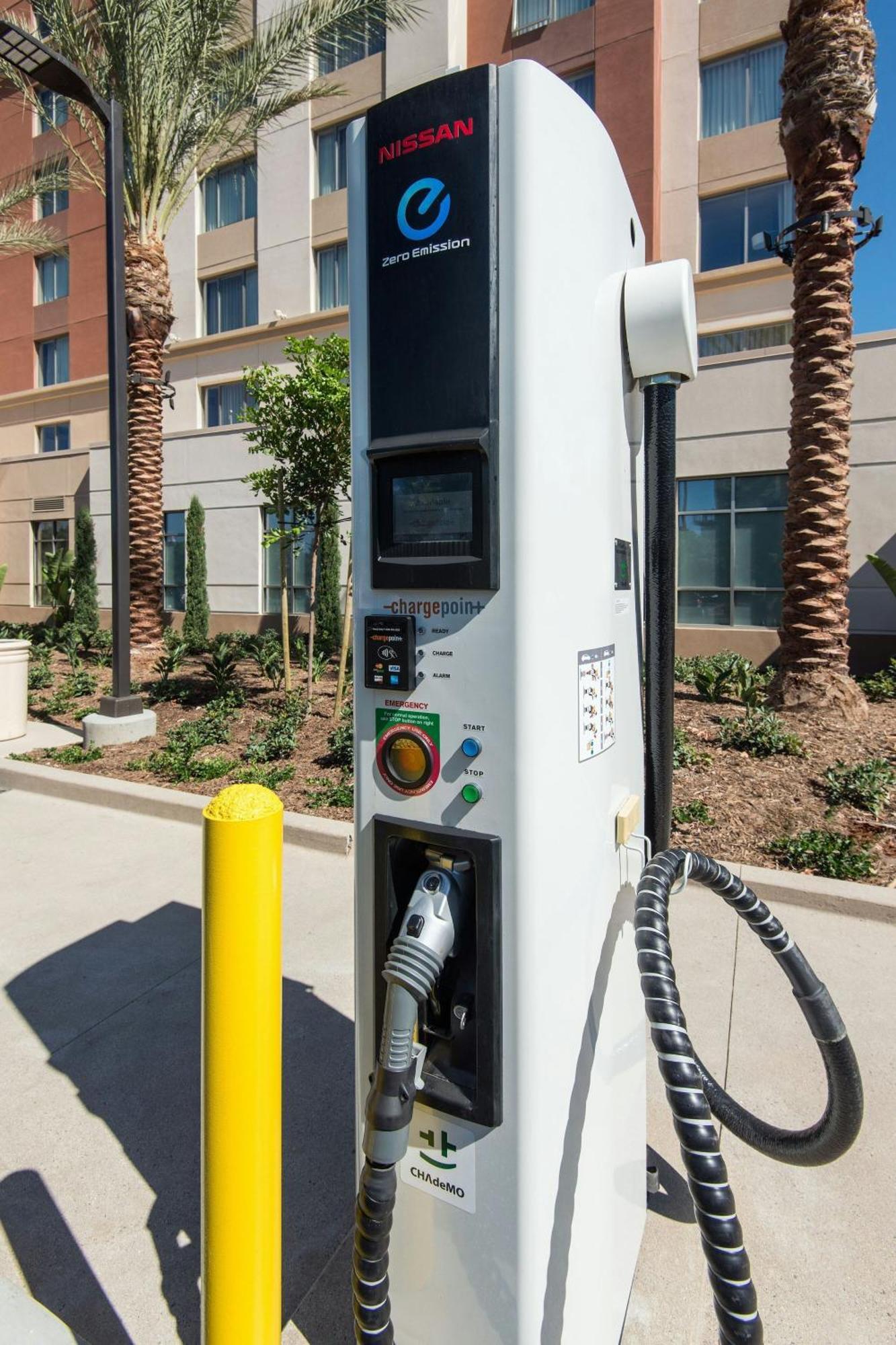 Courtyard By Marriott Irvine Spectrum Eksteriør billede